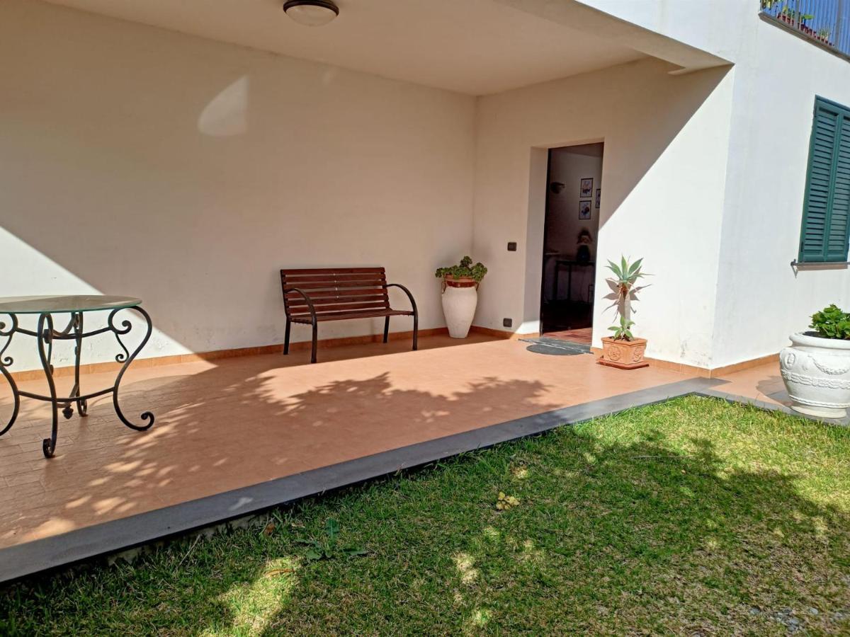 A Nespulara Bed & Breakfast Galati Marina Ngoại thất bức ảnh