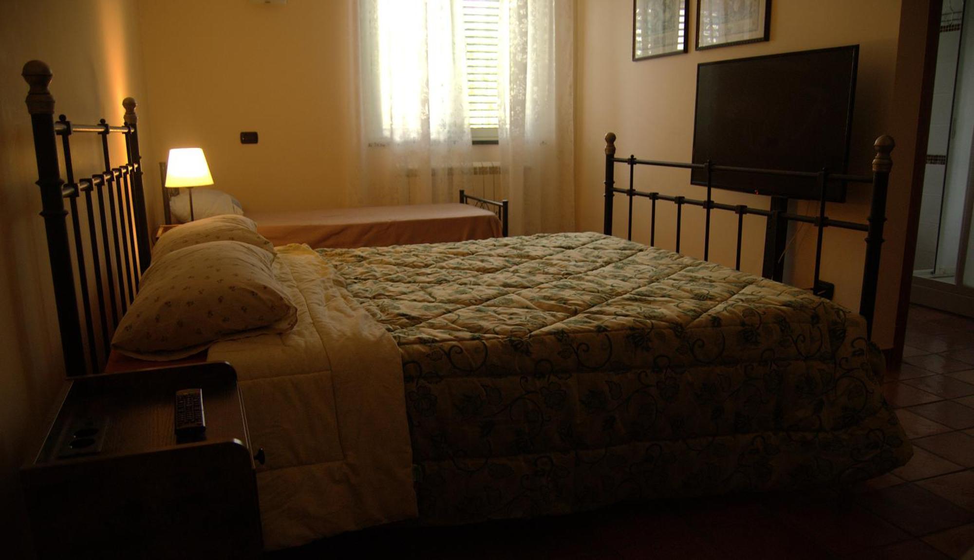 A Nespulara Bed & Breakfast Galati Marina Ngoại thất bức ảnh